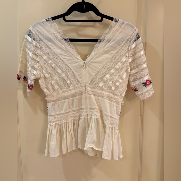 Candela Maggie Top in Off White - Picture 3 of 9